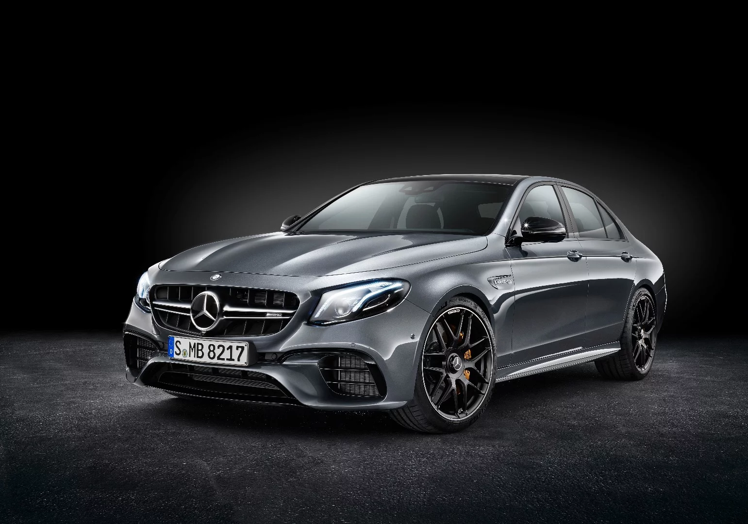 The E63 looks mean in this shade of gray