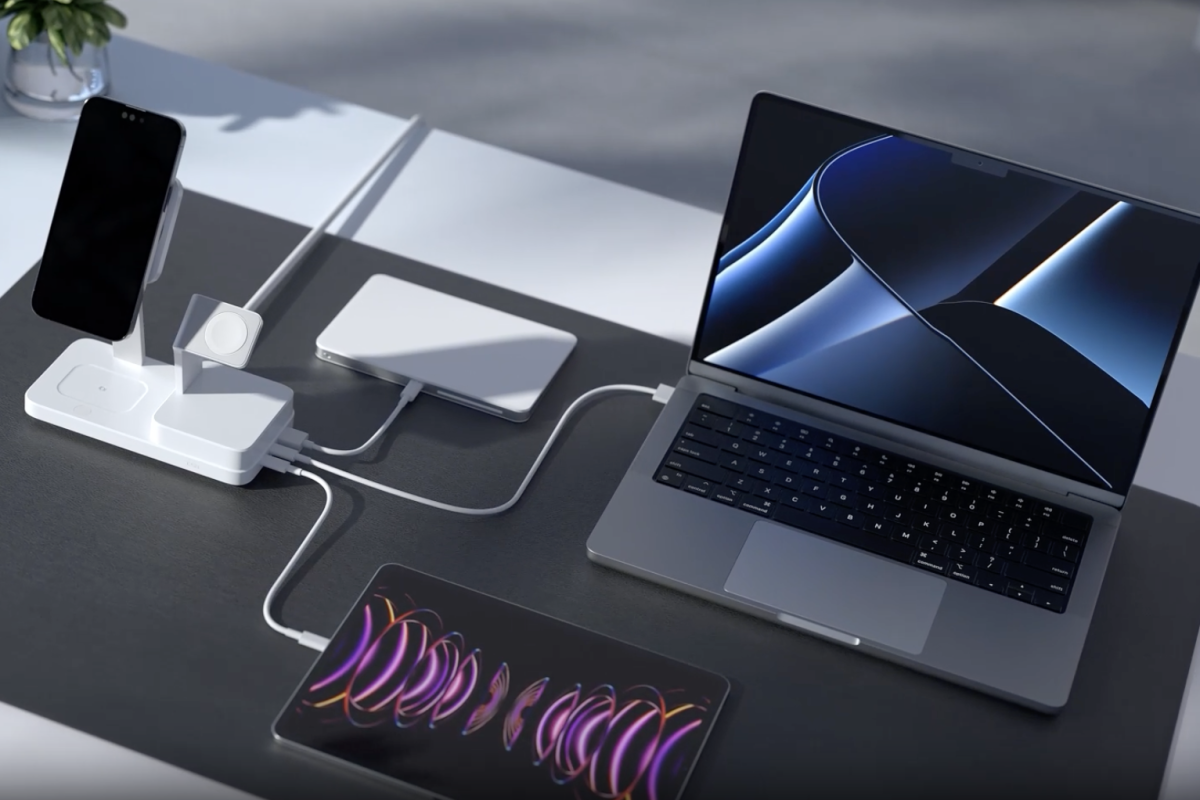 This all-in-one charging station is also a handy desk organizer