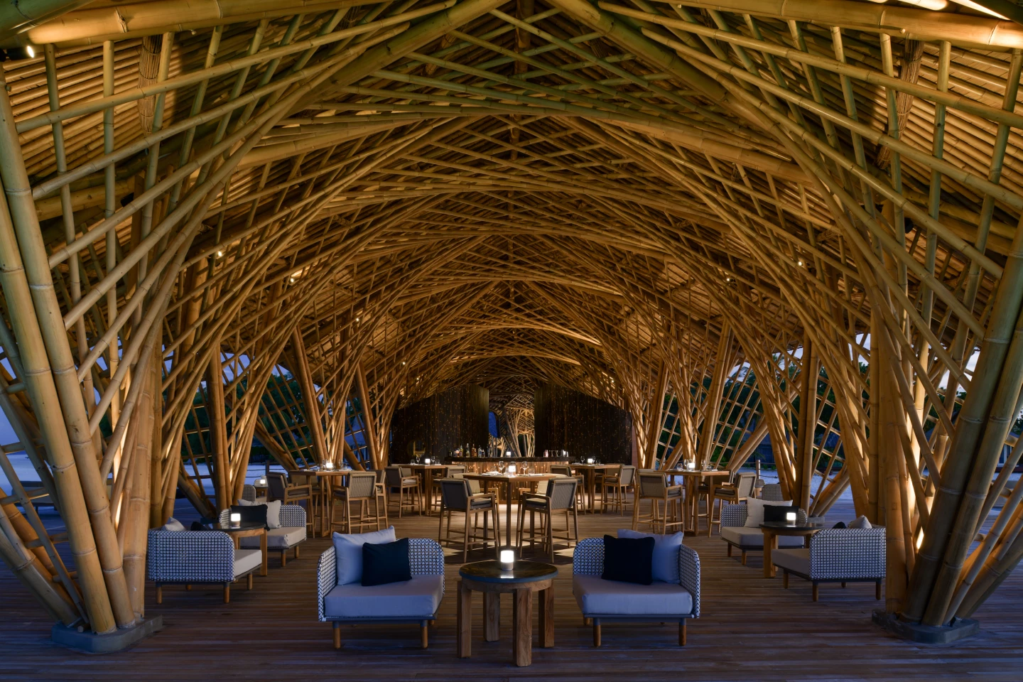 The Overwater Restaurant’s bamboo structure is defined by complex hyperbolic columns and roof trusses meant to represent the endoskeleton of a Whipray