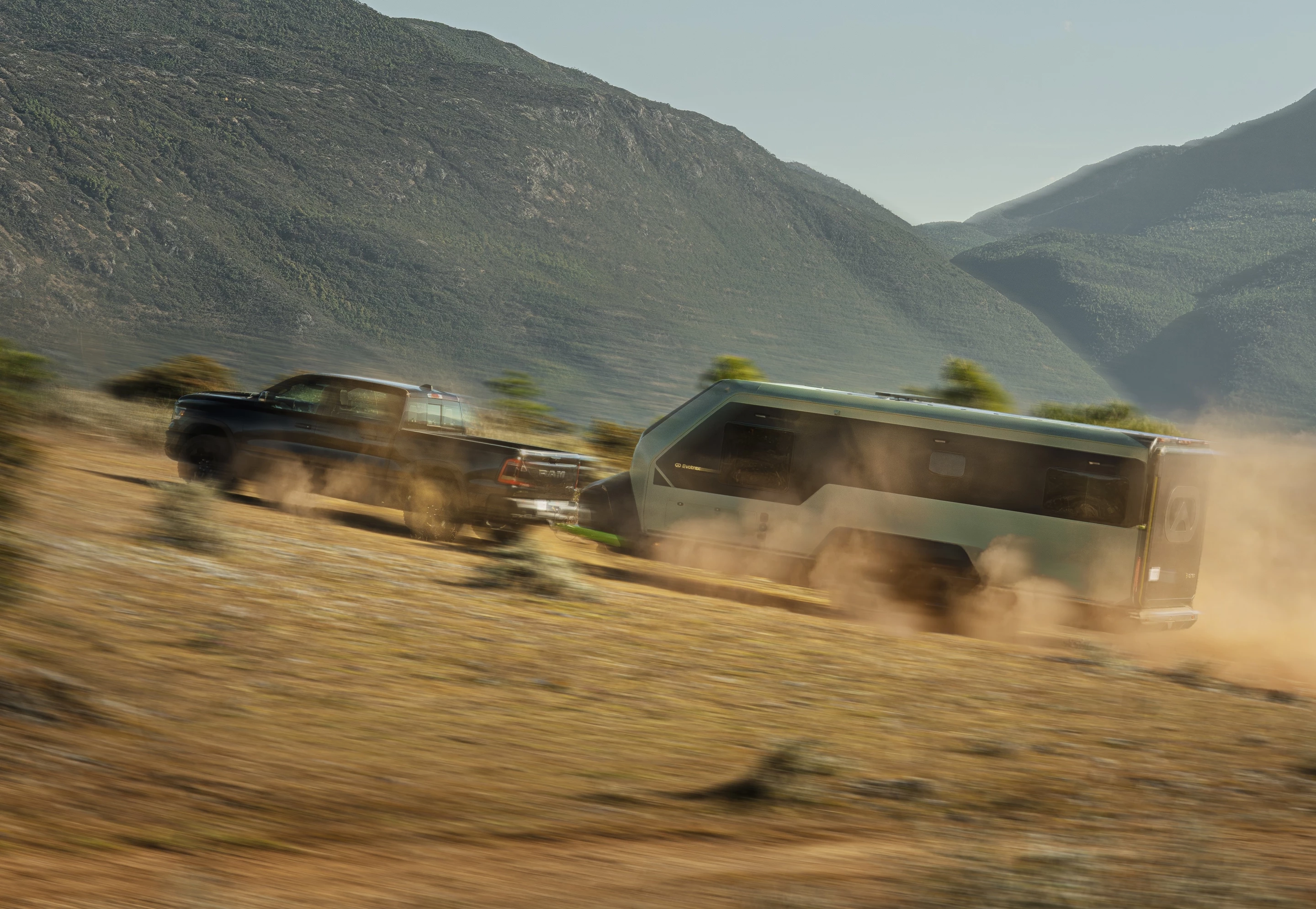 With a rugged steel chassis, height-adjustable air suspension and all-terrain tires, the Evotrex PG5 is designed to go off-road before living off-grid