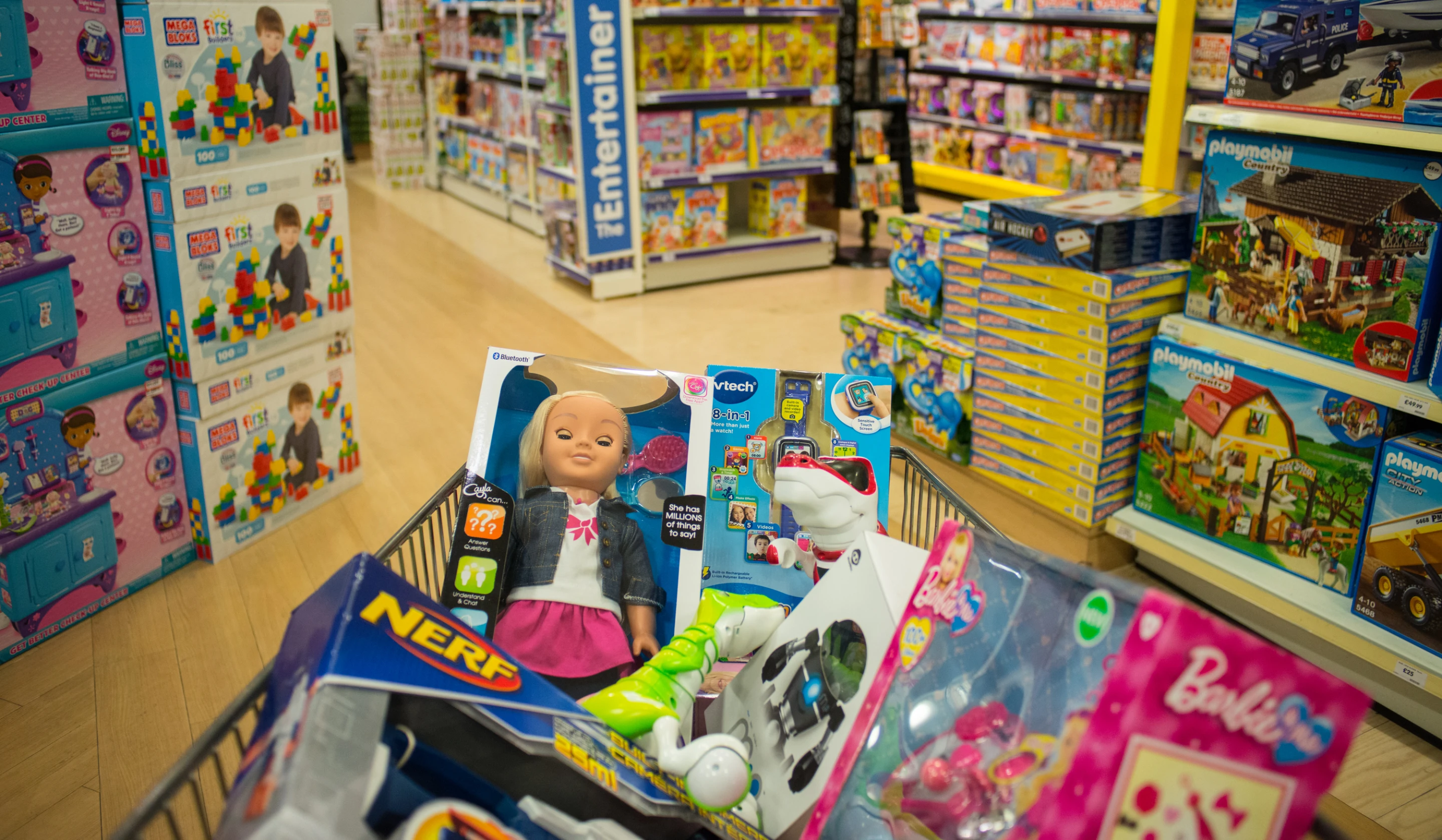 Gizmag looks at the best tech toys to see what Santa should be putting in his shopping trolley (Photo: Simon Crisp/Gizmag.com)