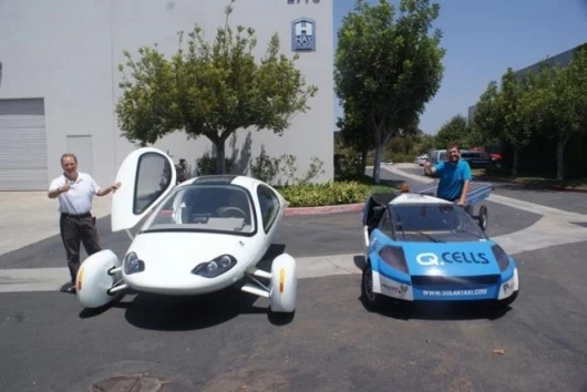 The solar taxi lines up with the Aptera Typ-1