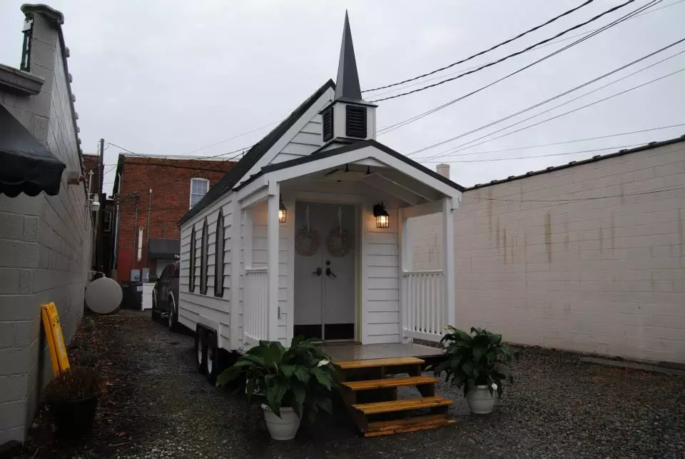 The Tiny Chapel was constructed over eight months (Photo: Tiny Chapel Weddings)