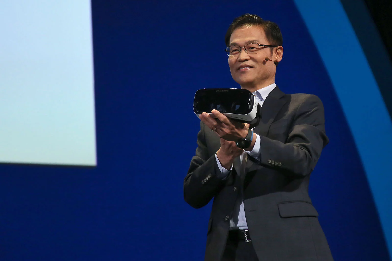 Samsung's Peter Koo, showing off the consumer-focused Gear VR