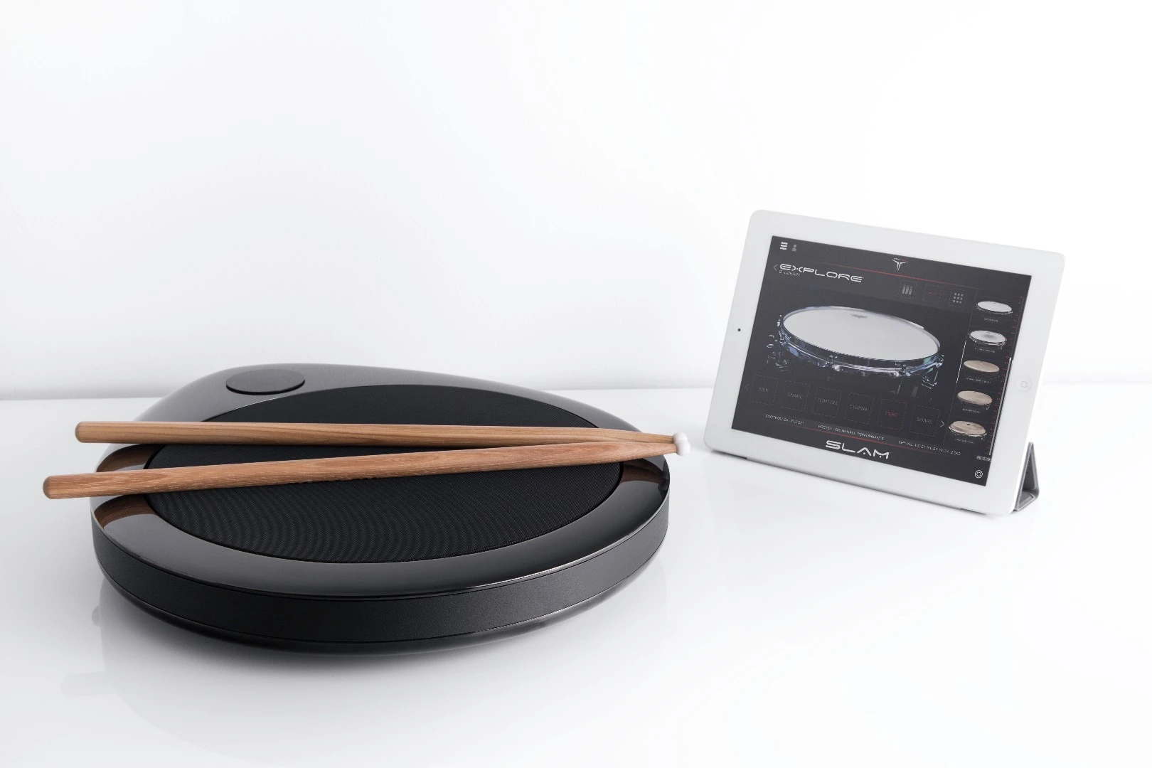 The surface of the Pulse can register velocity, pressure, friction and impact, enabling users to turn finger drumming on pads into digital sounds or use drum sticks to pound out a beat