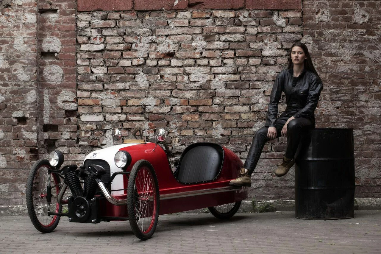 It has a lacquered composite body shell and 24-inch wheels on the outside