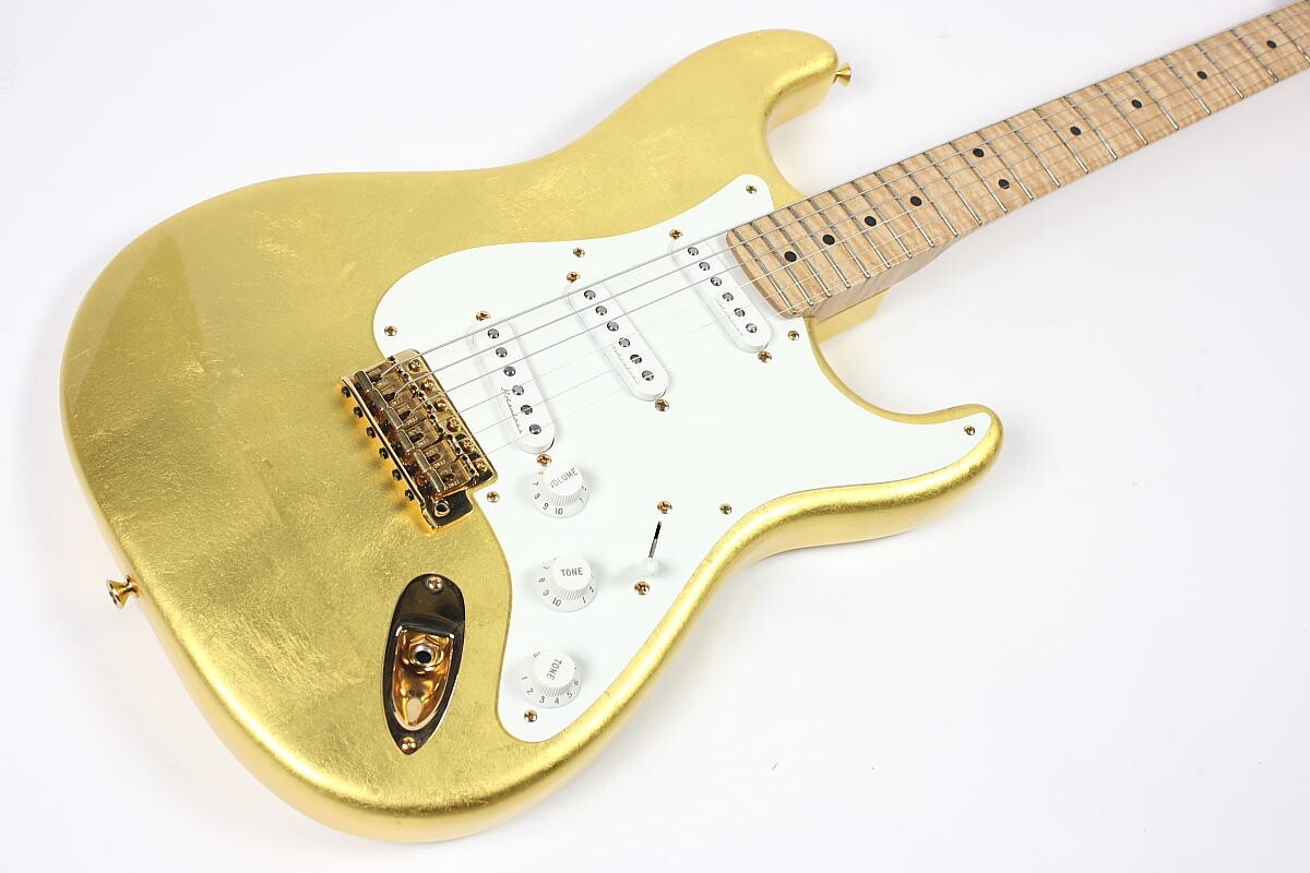 This strat was ordered by Eric Clapton in 1996, at the time of the 50th anniversary of Fender. Clapton wanted something that could hang in a museum, so the company made him a custom Stratocaster plated with 23 carat gold. It sold for $455,500 at a Christies auction on 24 June, 2004