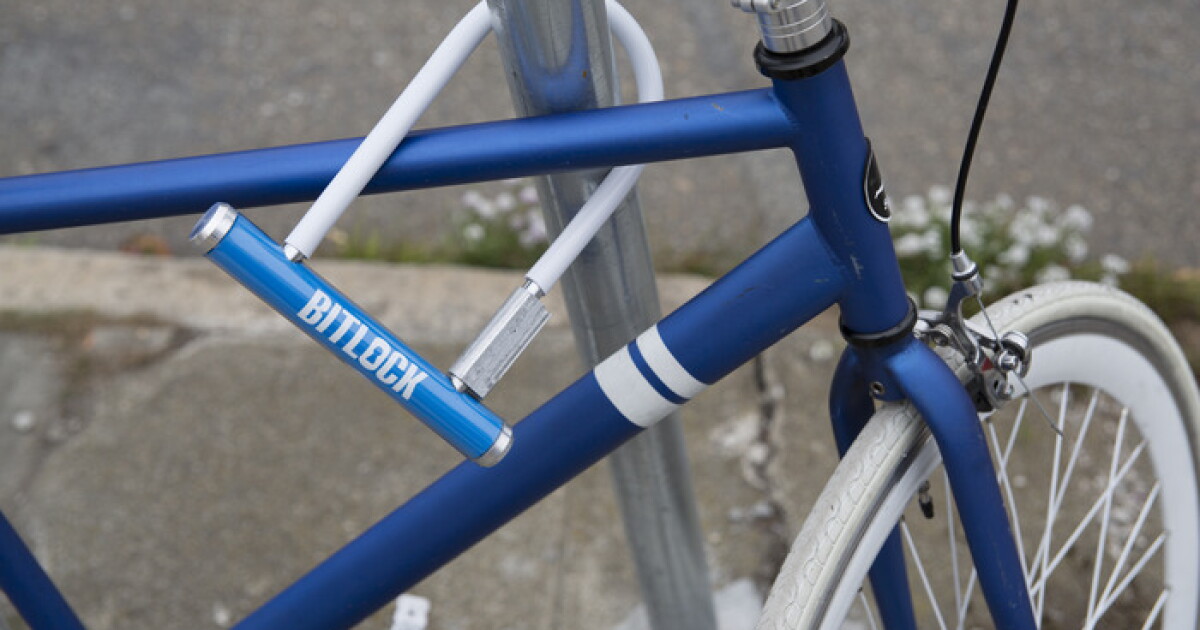 BitLock offers keyless, multi-user bike-locking