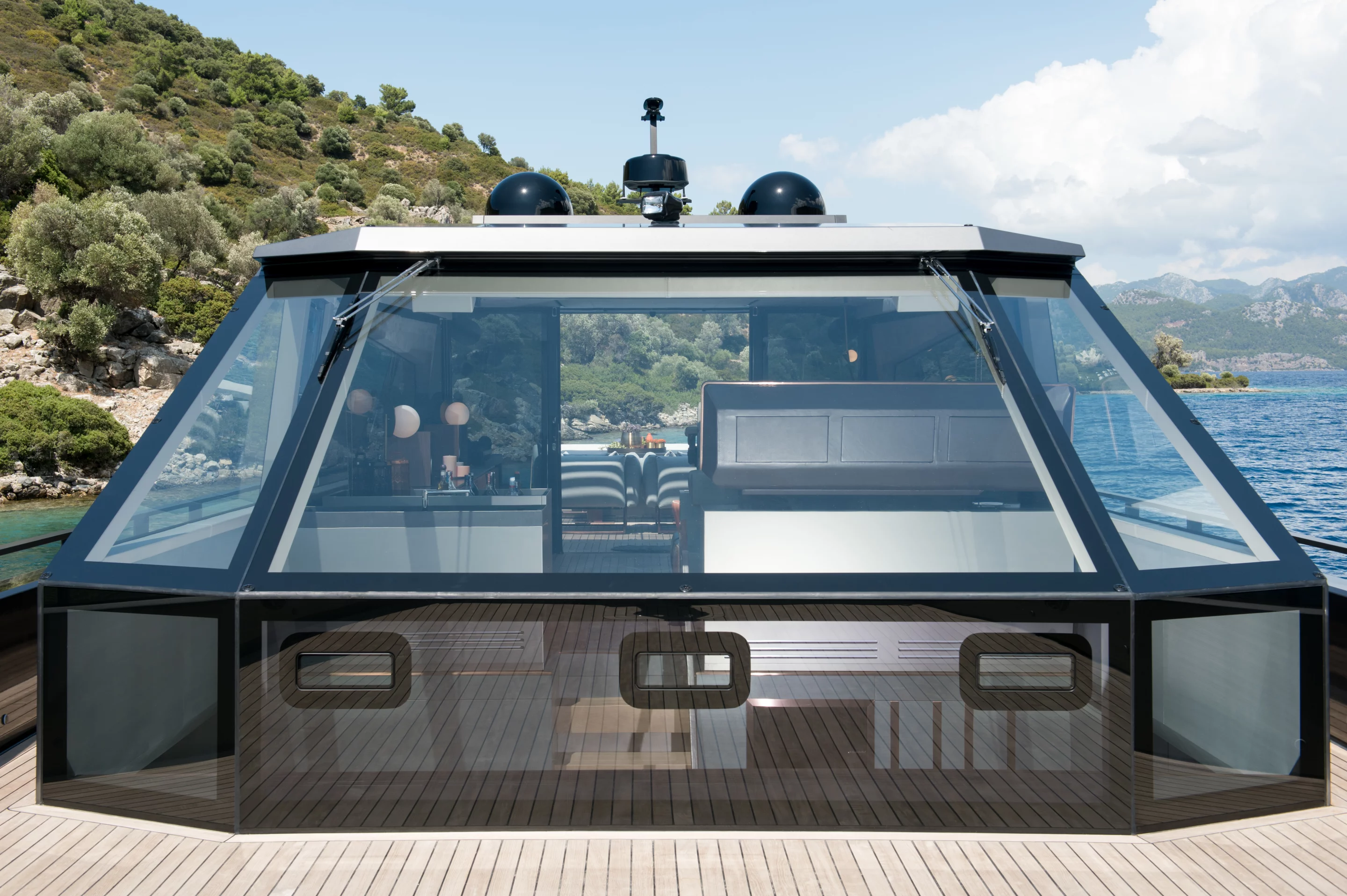 A look inside the windscreen