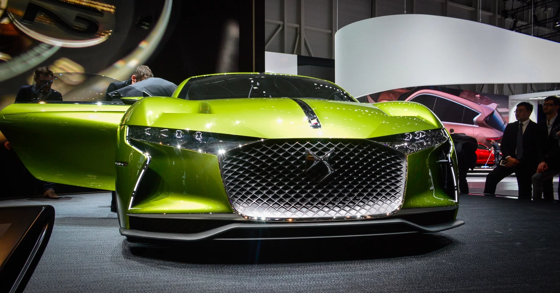 DS E-Tense concept debuts in Geneva