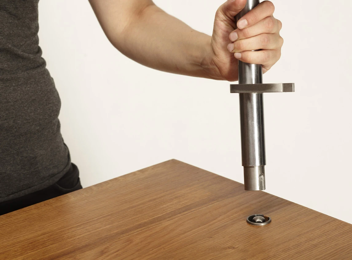 The hand blender components can be detached for cleaning or storage