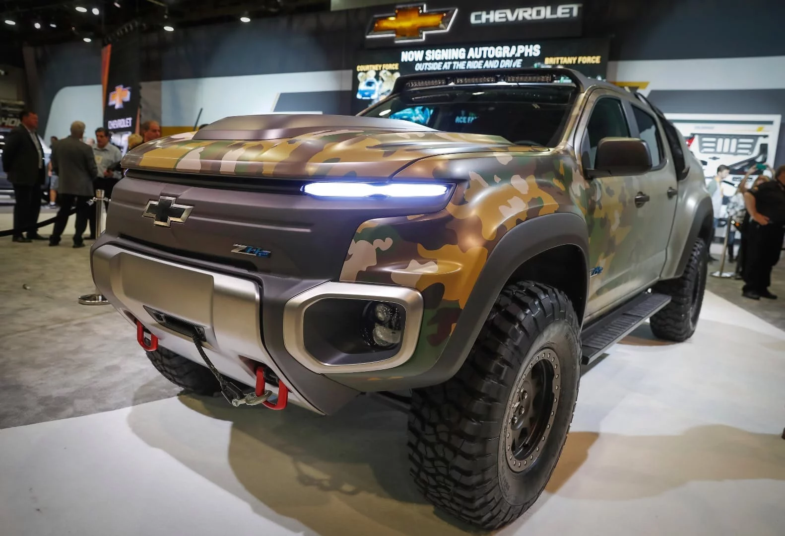 The Colorado ZH2 uses slimline LED headlights