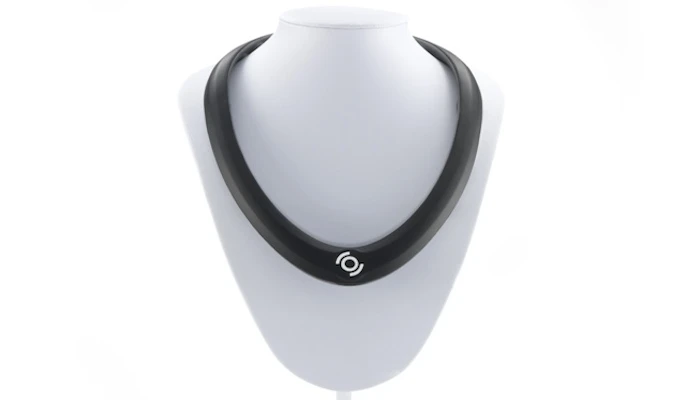 Worn around the neck, the OmniWear Arc will vibrate to let players know of enemies sneaking up on them from offscreen