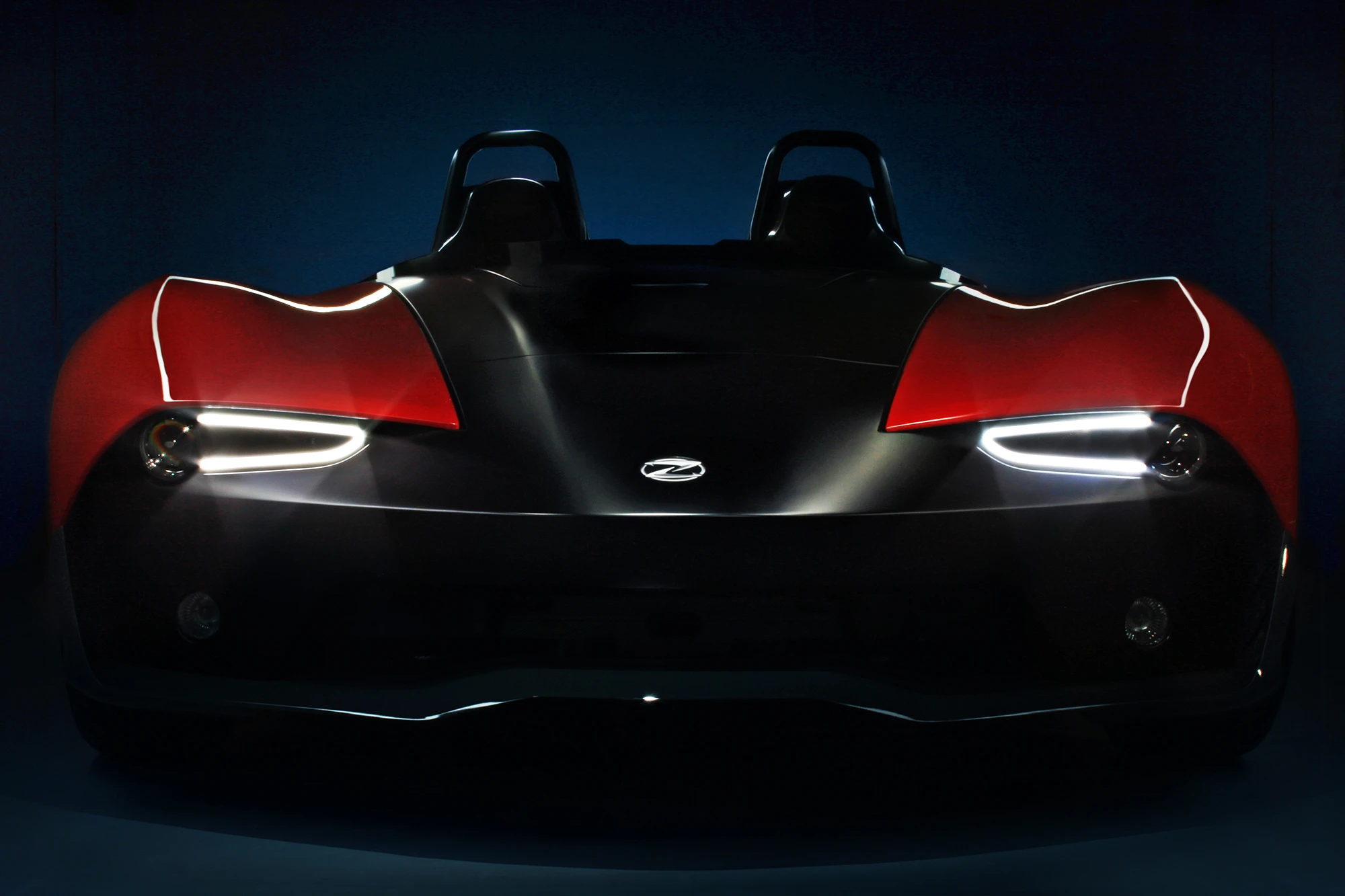 Zenos E10 grille