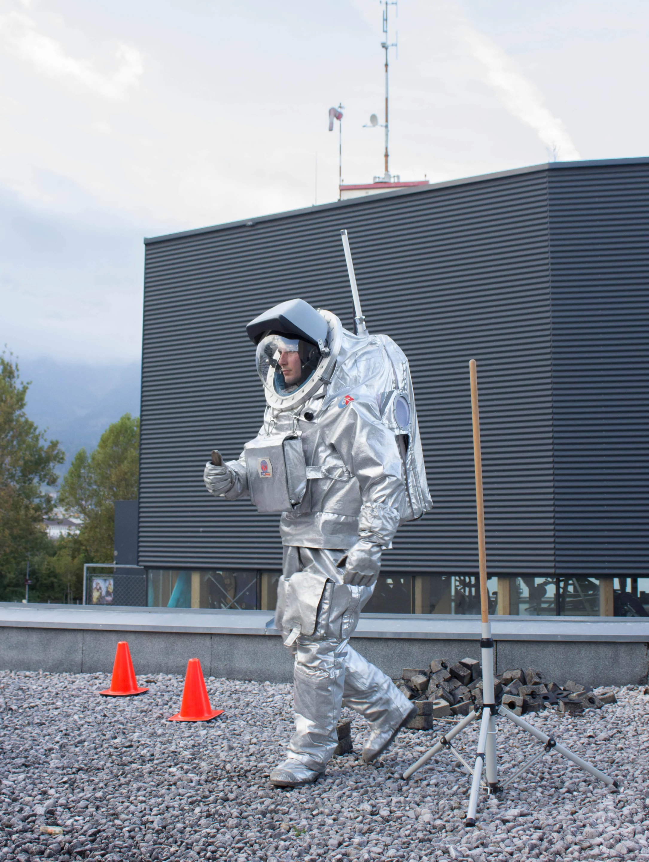 Aouda.X analog astronaut erects a tripod to mount a sundial gnomon (Photo: OewF/Claudia Stix)
