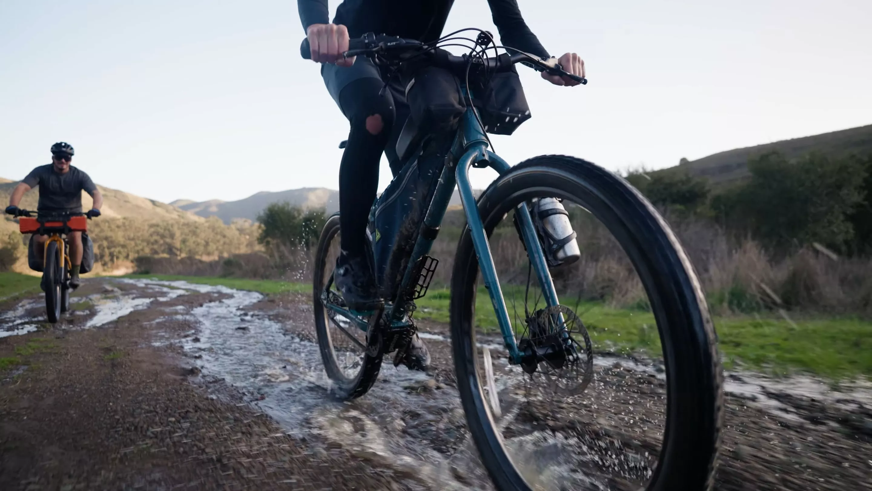 The Bruzer is built around a Gates CDX belt drive system and fully sealed Pinion gearbox