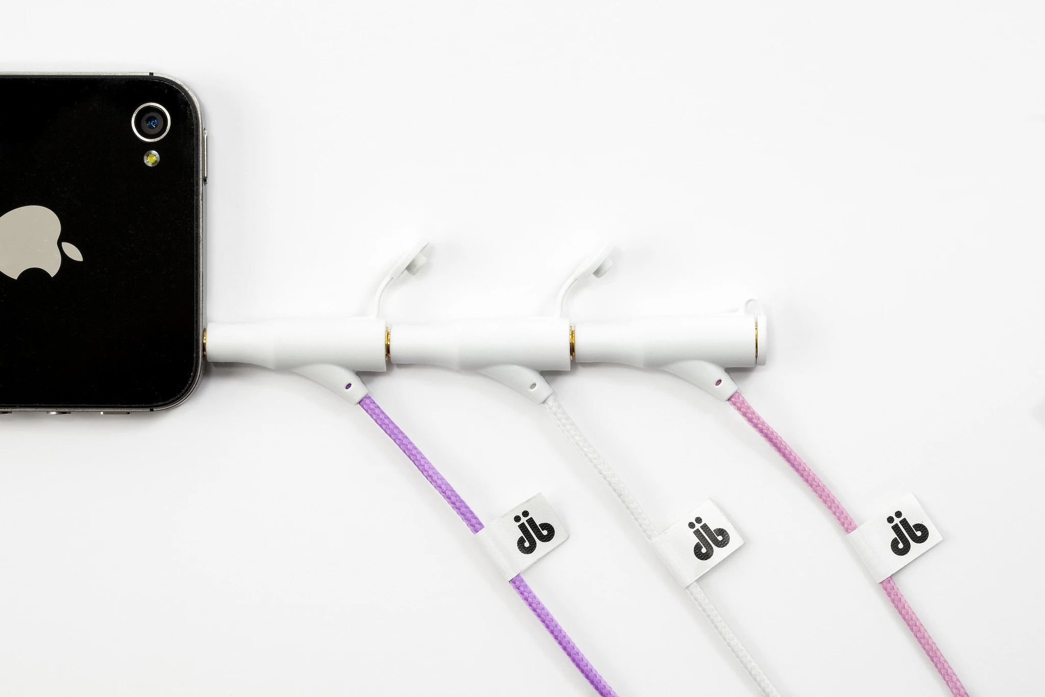 You can connect multiple DuoBuds together, though you might see a slight loss in performance after connecting three or four in a row