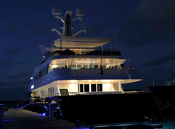 DISPLACEMENT MOTOR YACHT OF 500GT TO 1,299GT winner Kaiser