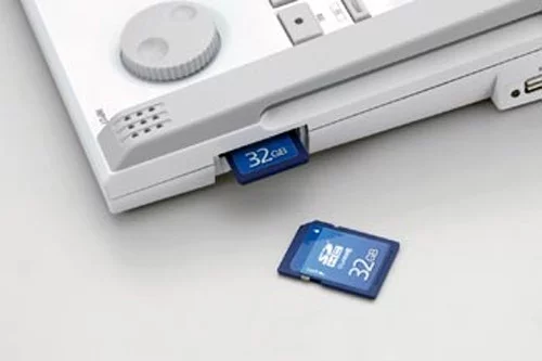 SD card recording with support for up to 32GB high speed SDHC cards.