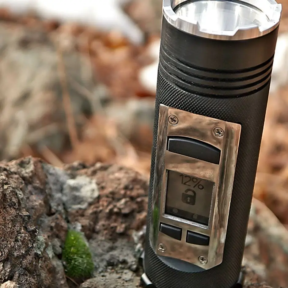 The bottom end of the flashlight bears Fogo's so-called SmartCap Interface, a port designed to extend and customize its functionality even further