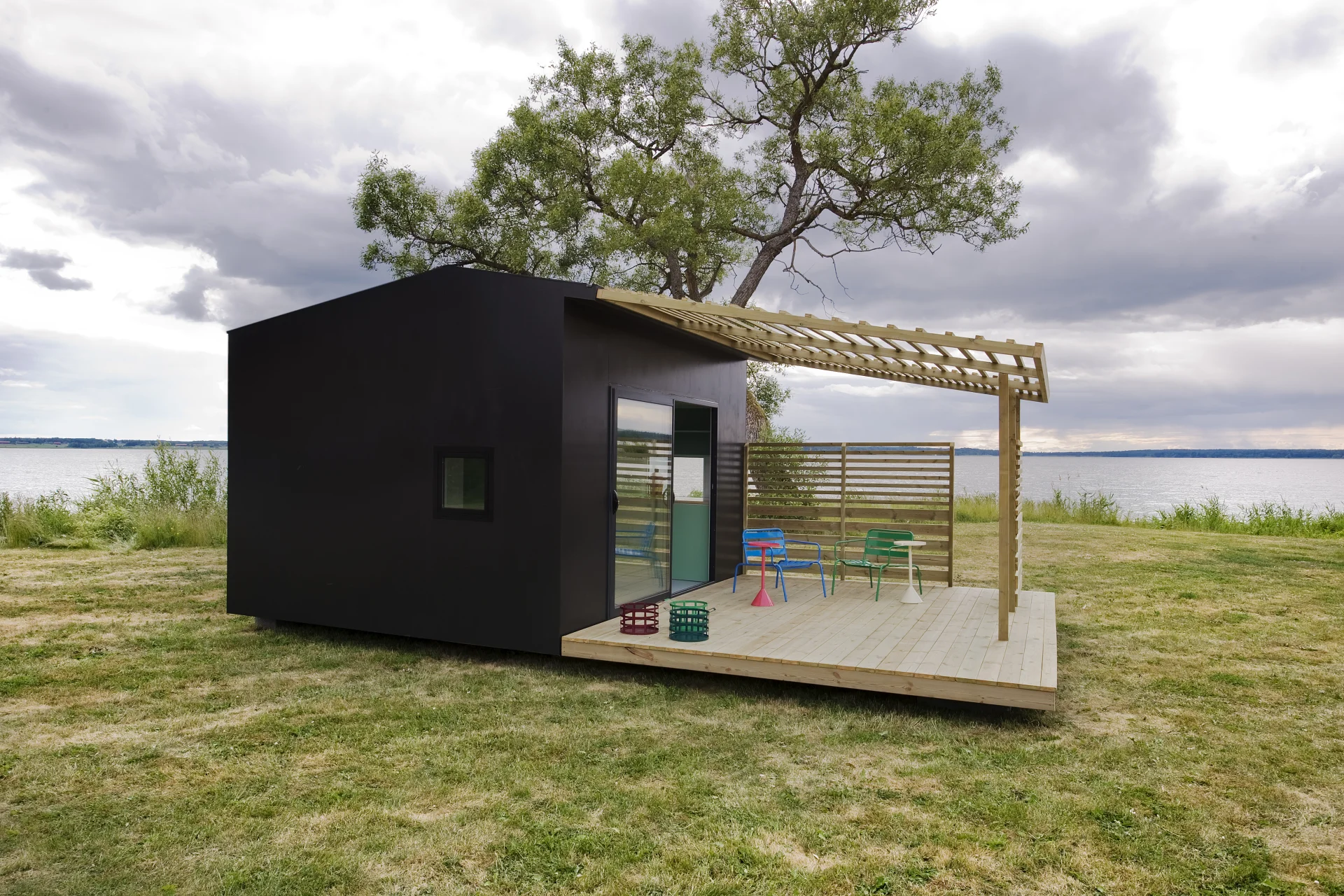 Mini Unit House Flat-packed Mini House takes two days to install
