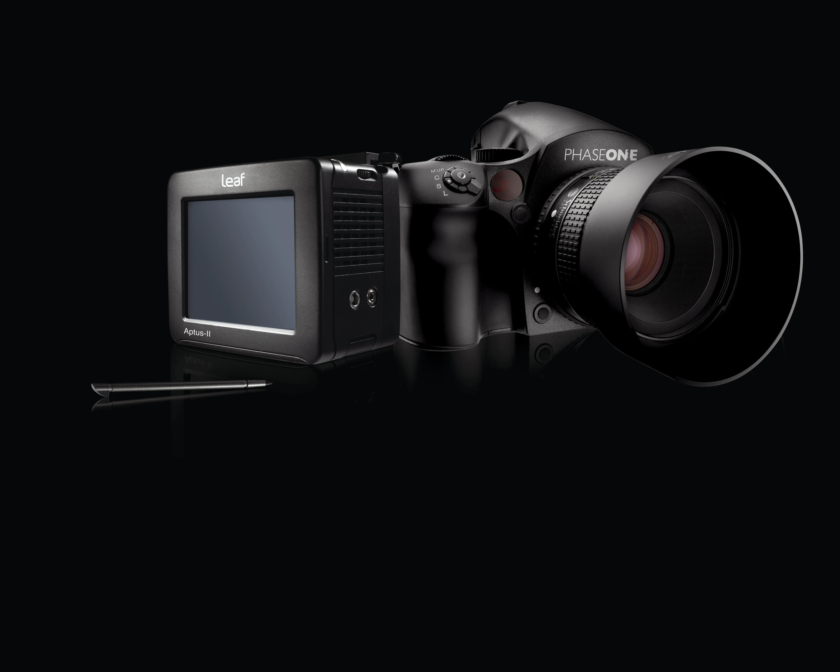 The Aptus-II R10 with a Phase One digital SLR camera body