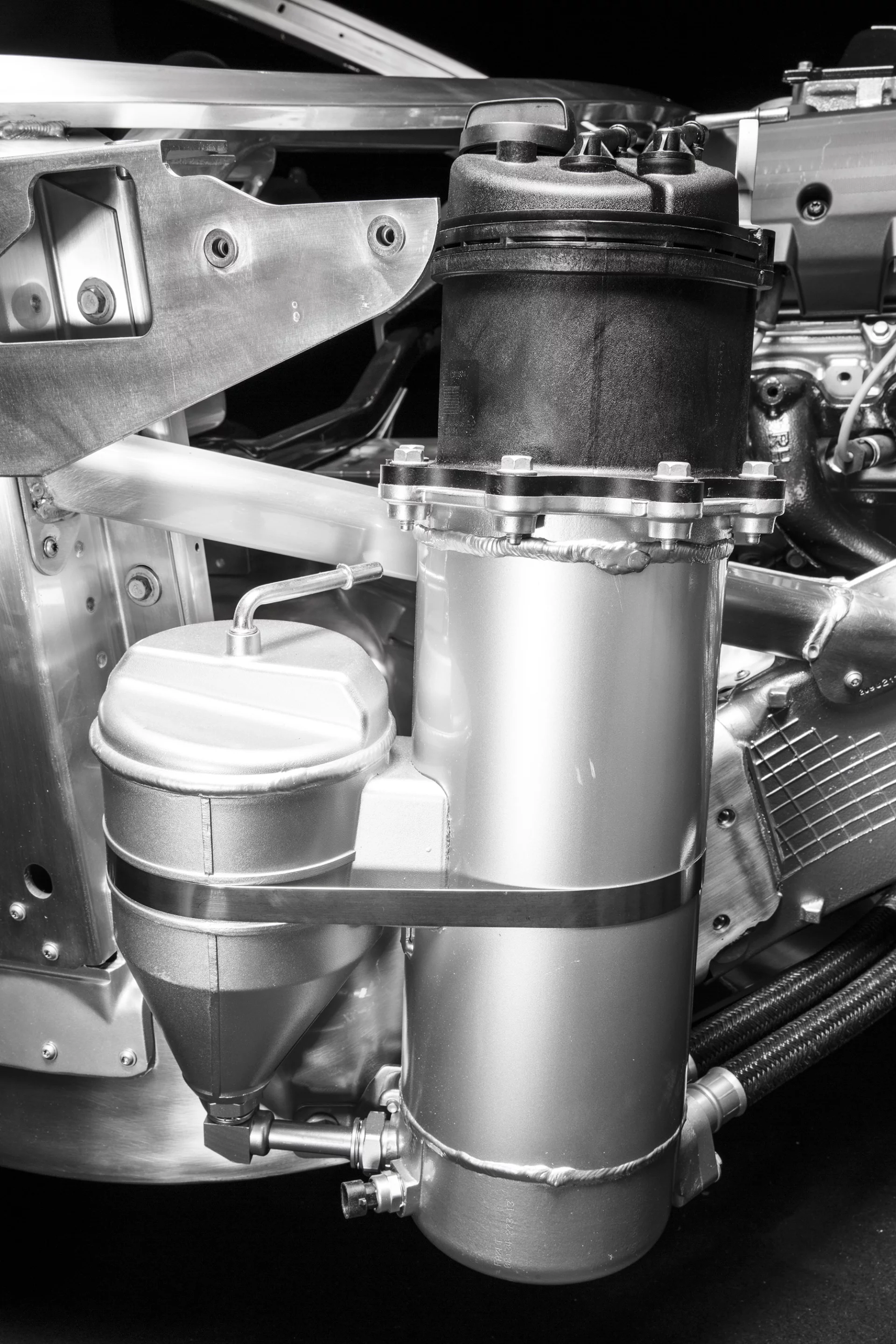 Z06 incorporates a newly designed dry sump oiling system similar to previous Vettes
