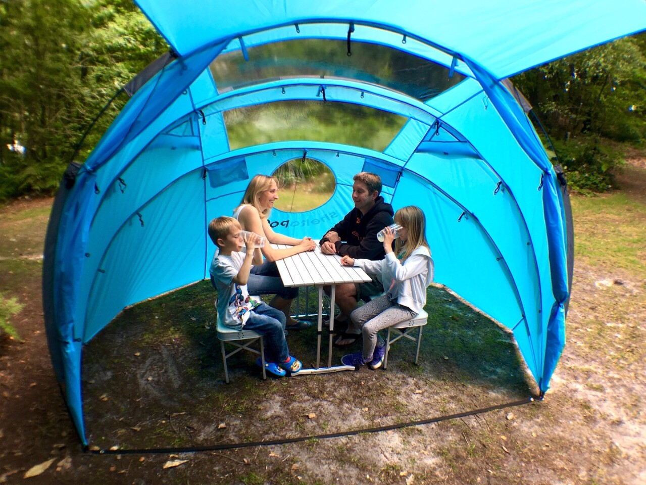 Retractable awningtent adds extra roof and views to your camper van