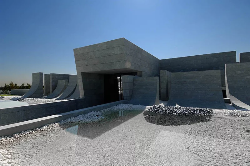 "1001 Nights" private dwelling by architects A-Cero