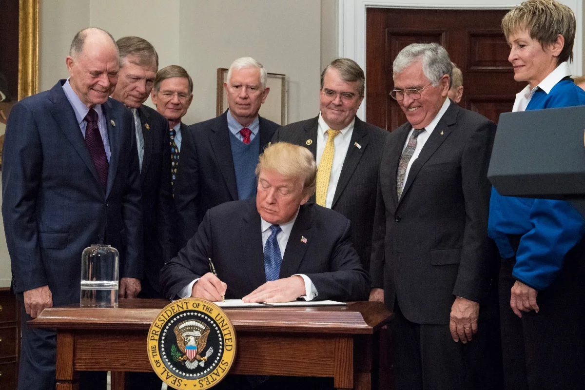 Representatives of Congress and the National Space Council joined President Donald J. Trump, Apollo astronaut Jack Schmitt and current NASA astronaut Peggy Whitson for the signing of Space Policy Directive 1
