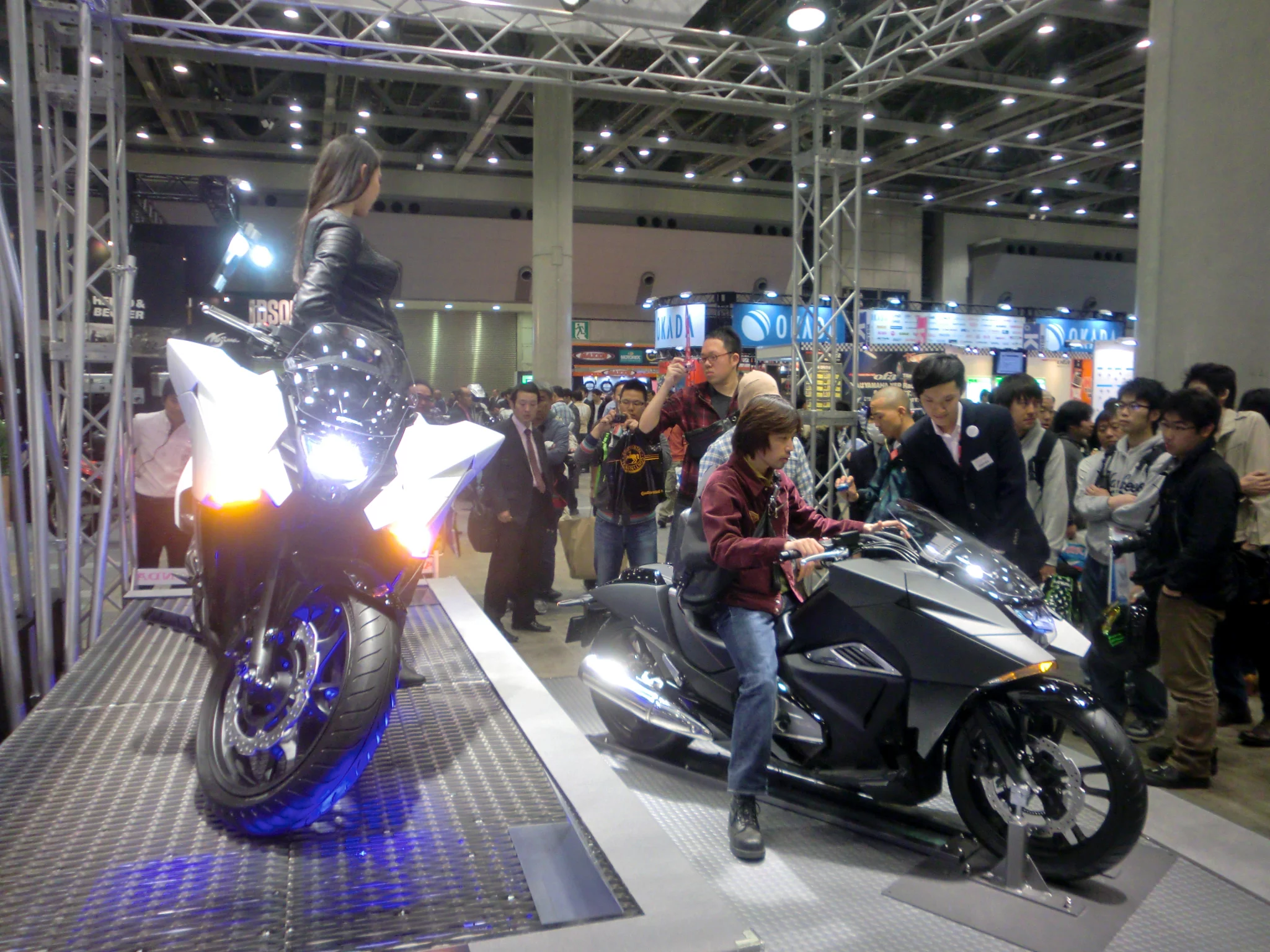 The Honda NM4-2 (left) and Vultus NM4-1 (right) on display at the Tokyo Motorcycle Show(Photo: Stephen Clemenger)