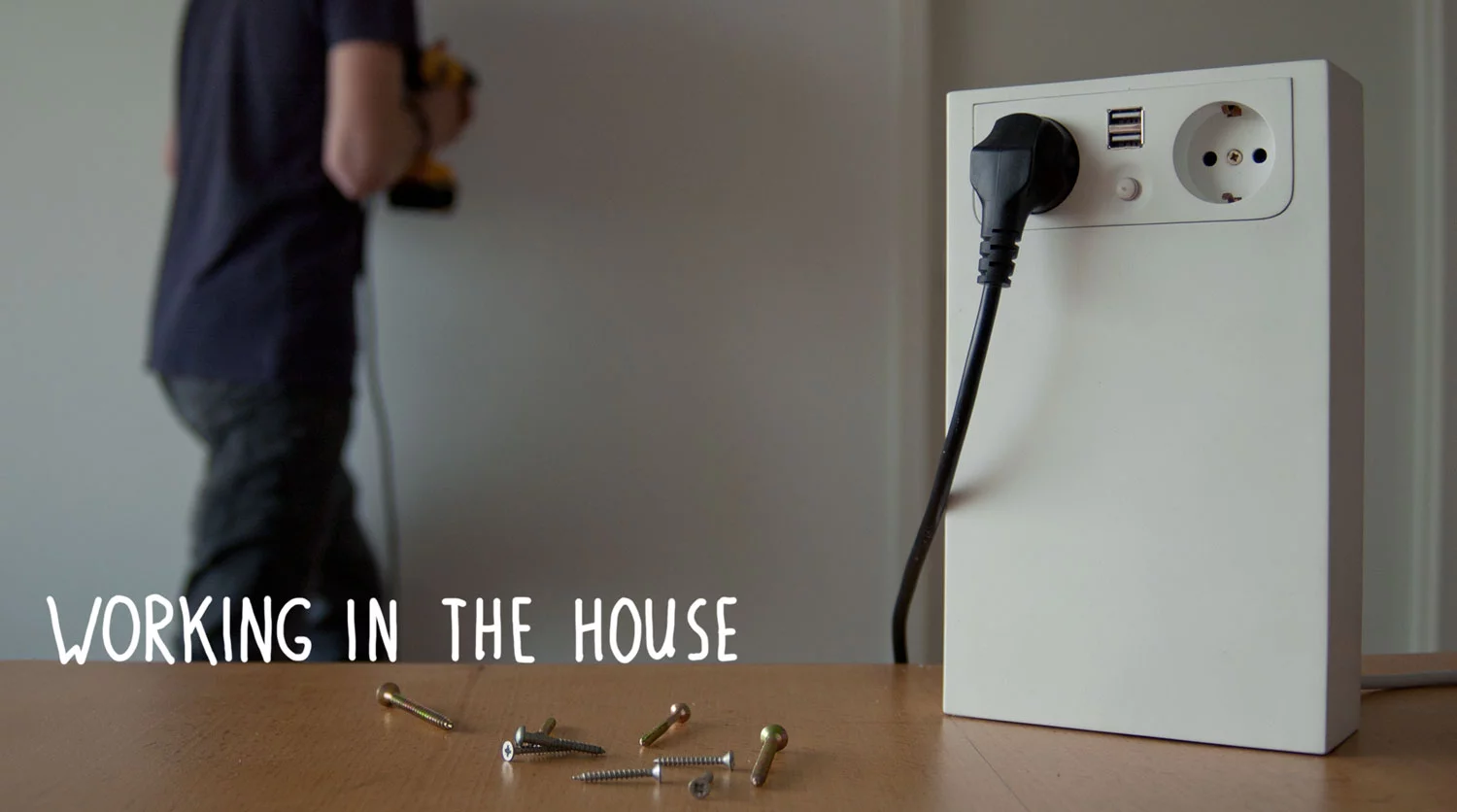 Designer Dave Hakkens wanted the PlugBook to be something which could be stored in open view so that it would always be available