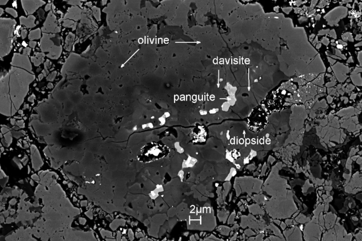 Electron image of the ultra-refractory inclusion where the panguite was found (Image: Chi Ma/Caltech)