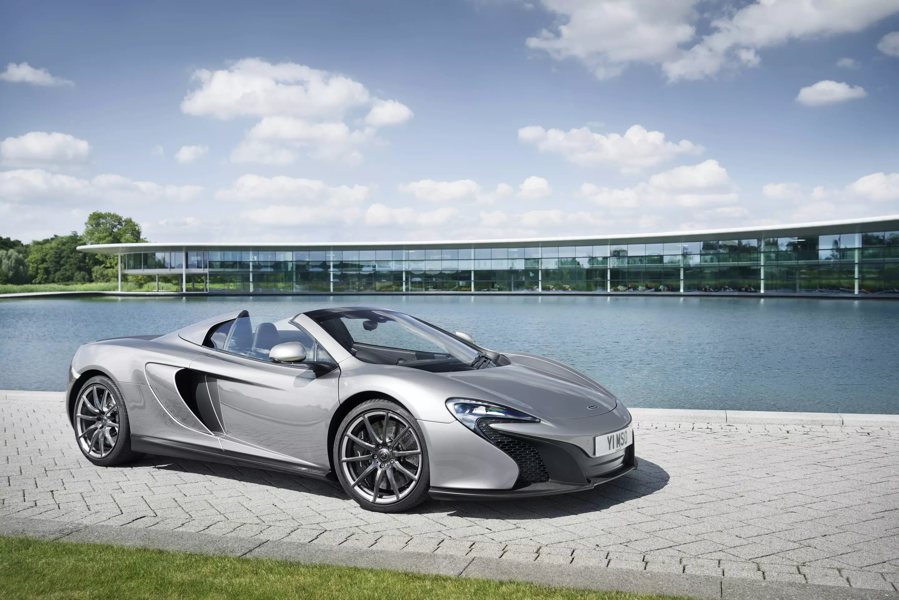 After positive reaction to its concept car, McLaren will now produce a bespoke version of the 650S