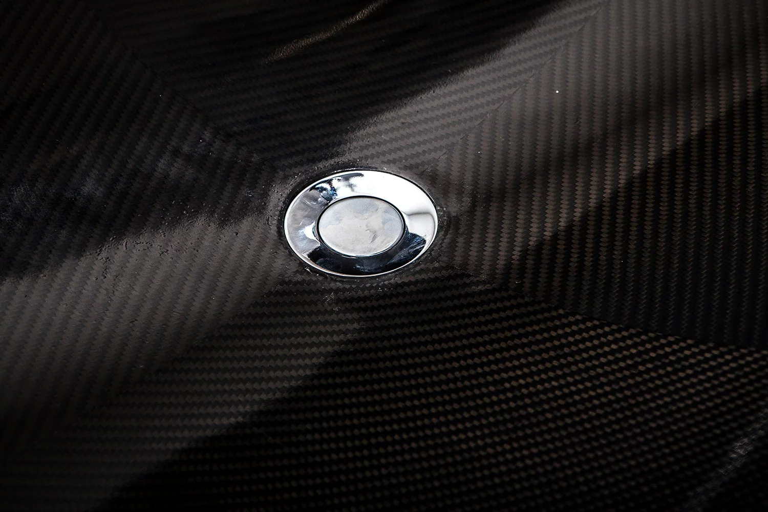 The designers are also offering custom sizes and a drainpipe option if needed, but that's not the full style they're going for