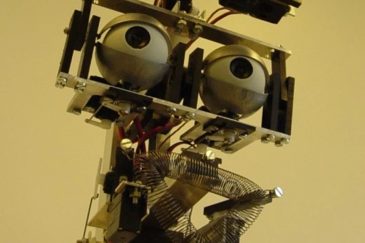 The FEELIX GROWING project is aiming to provide robots with a working knowledge of human body language.