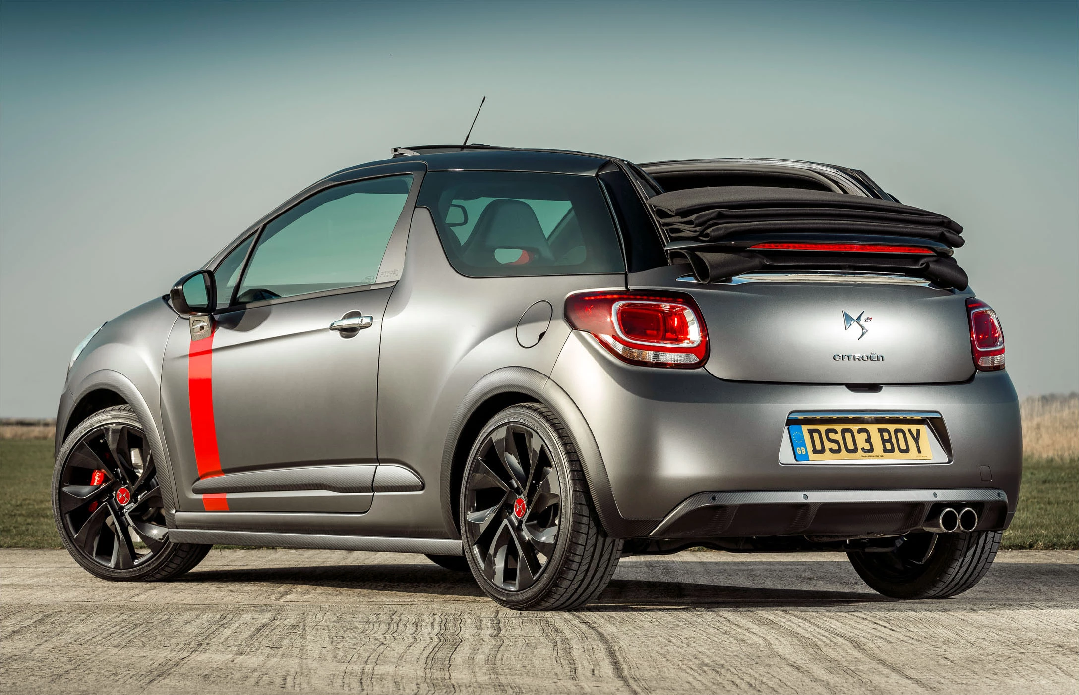 The Citroen DS3 Cabrio Racing