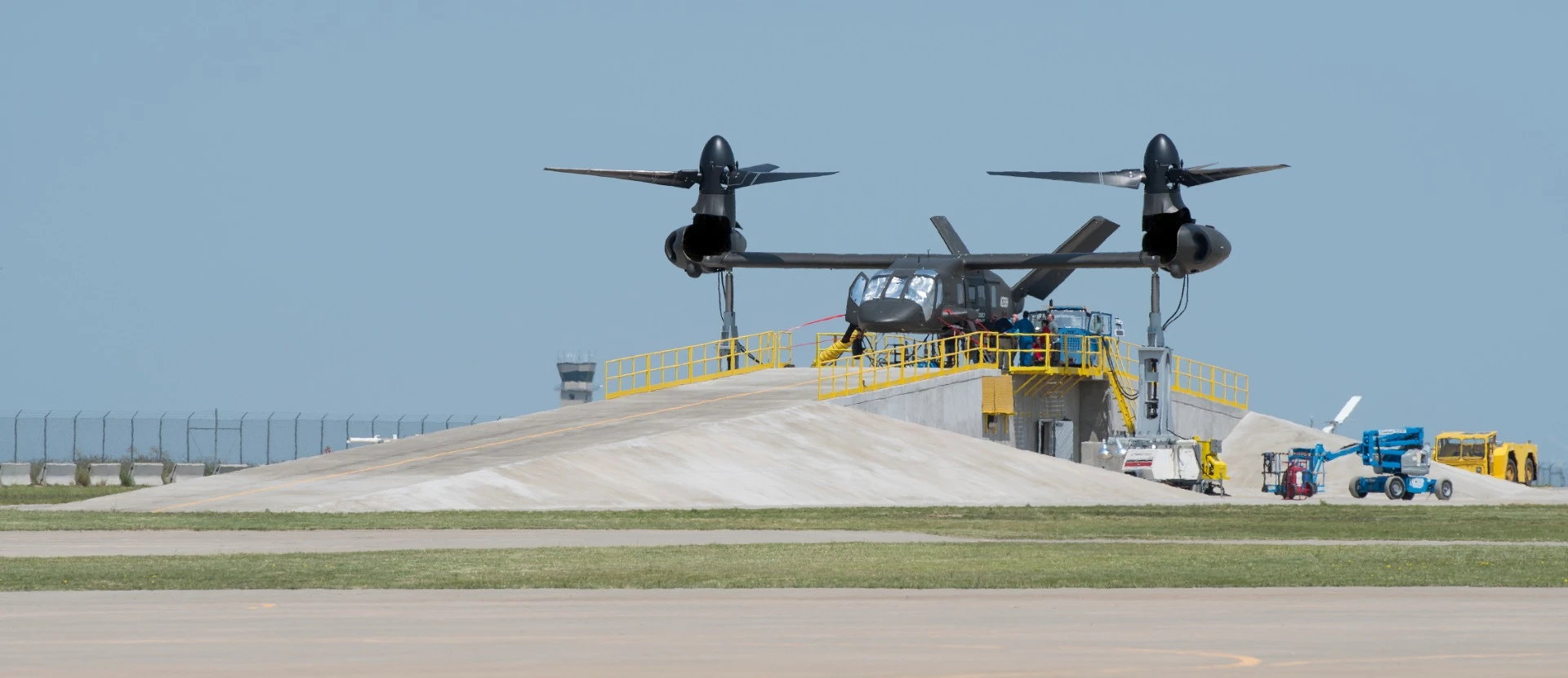 The V-280 Valor in hover tests