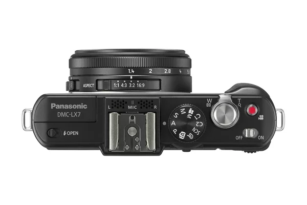 The Panasonic Lumix LX7 also boasts a LEICA DC VARIO-SUMMILUX F1.4-2.3 lens - with a 35mm effective focal length of 24–90mm