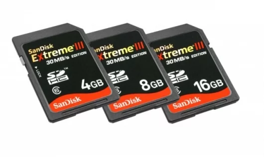 The SanDisk Extreme III 30MB/s Edition SDHC cards allow users to record 39 images in continuous shooting mode at 4.5 frames per second, in the 6.0 MB JPEG L Fine format.