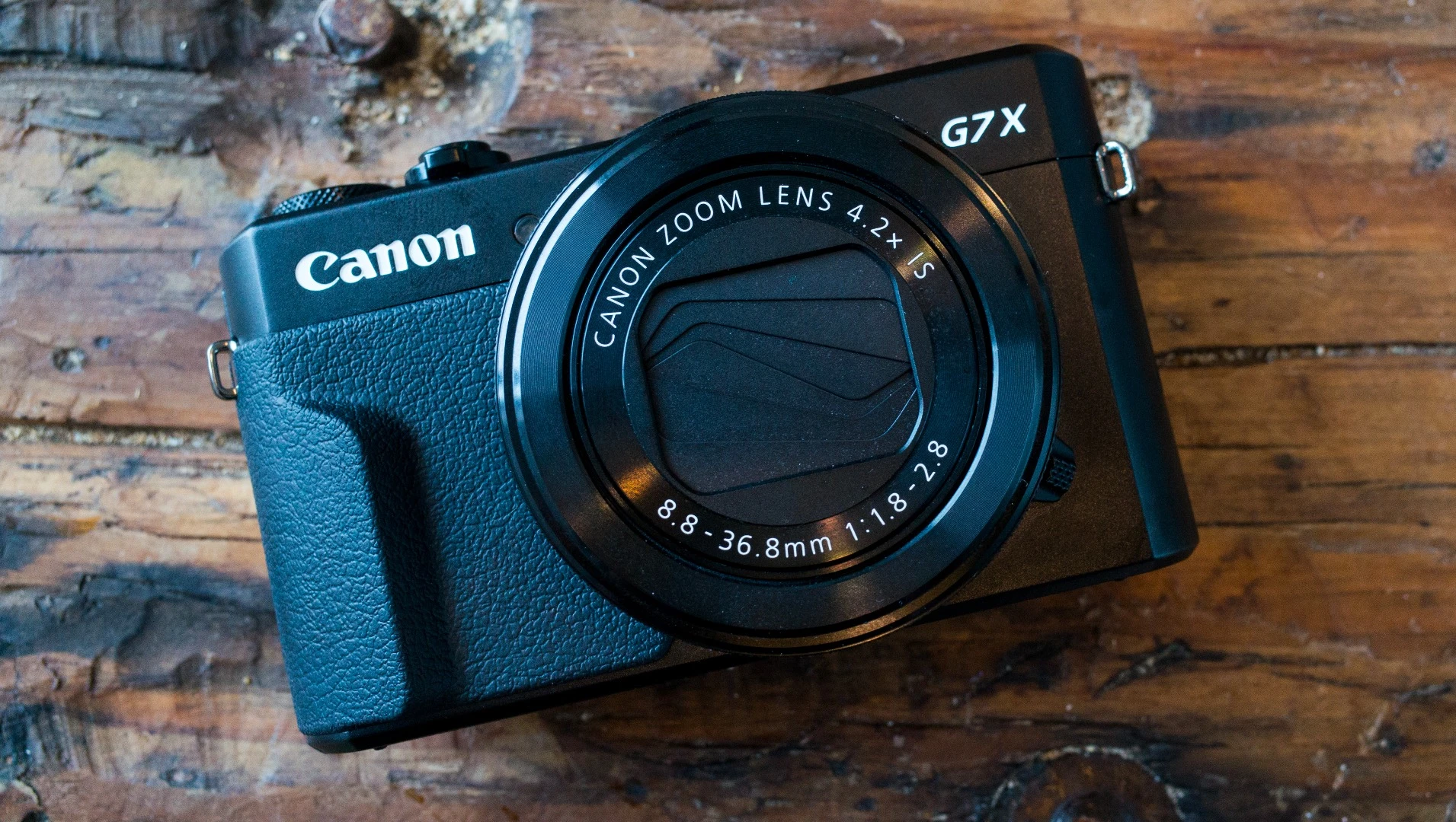 New Atlas spends a bit of time with the enthusiast-focued Canon Powershot G7X Mark II compact camera