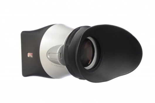 The Z-finder lens