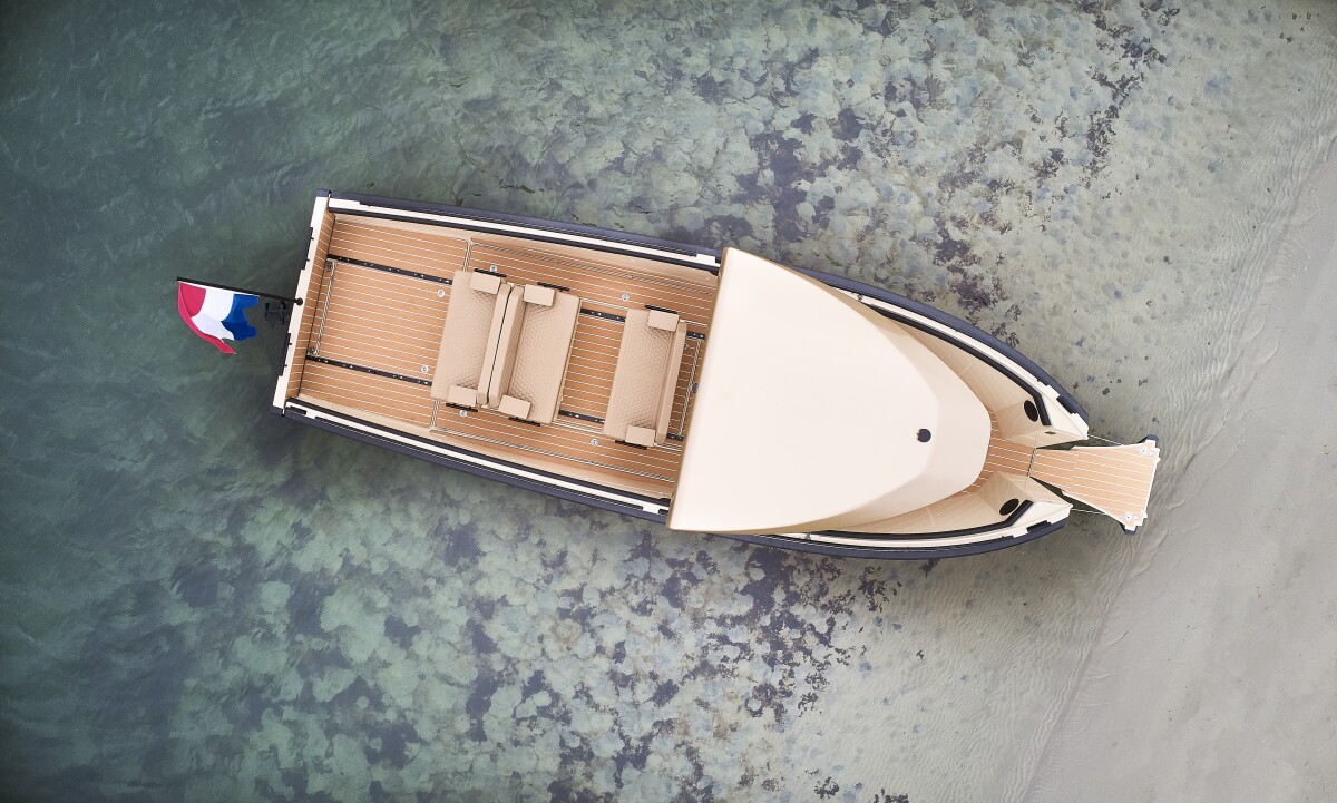 The DC25's bow door makes it easier to walk right onto shore