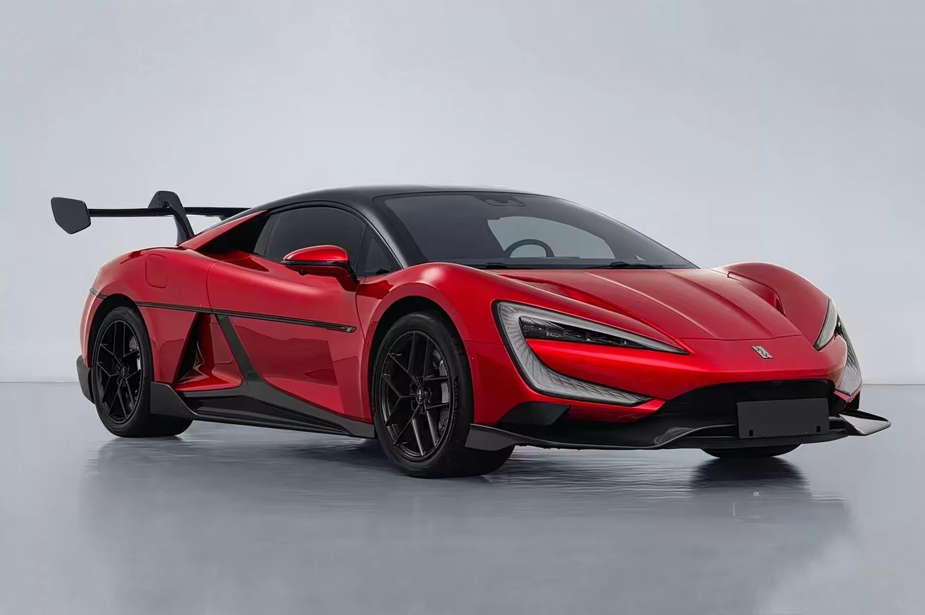 BYD plans to add four (more powerful) electric motors, each creating 744 hp, far above the normal U9's 322 hp