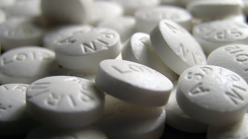 Adding two new chemical groups to regular aspirin (pictured) results in NOSH-aspirin that shrinks tumors and curbs cancer cell growth (Photo: Shutterstock)