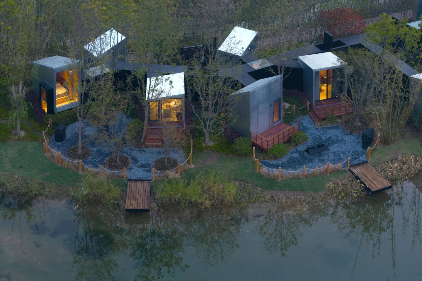 Every path at Cabin of Maze turns movement into an exploration of space and self