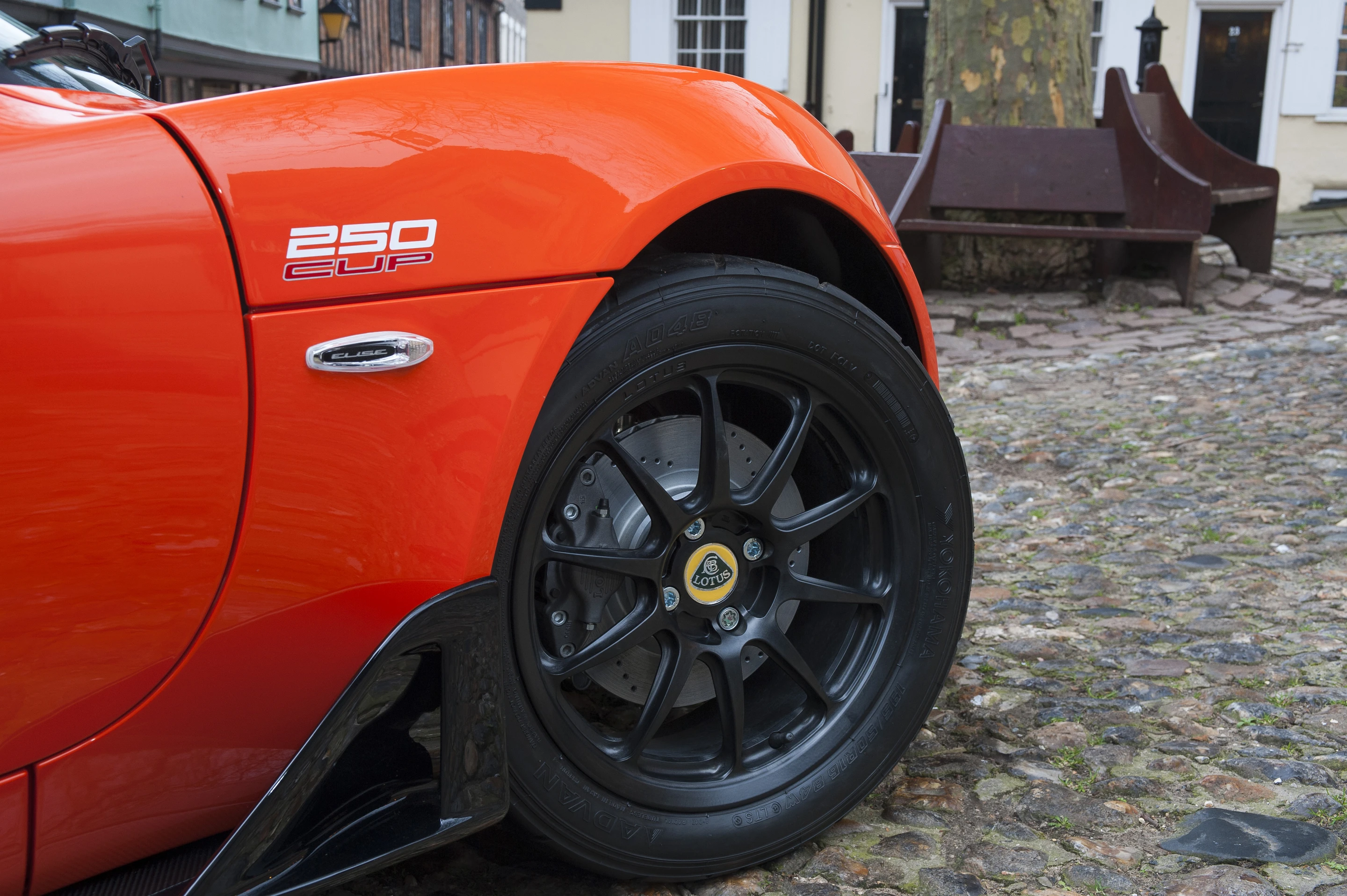 1.5 kg of weight loss was made with an upgrade to ultra-lightweight forged alloy wheels