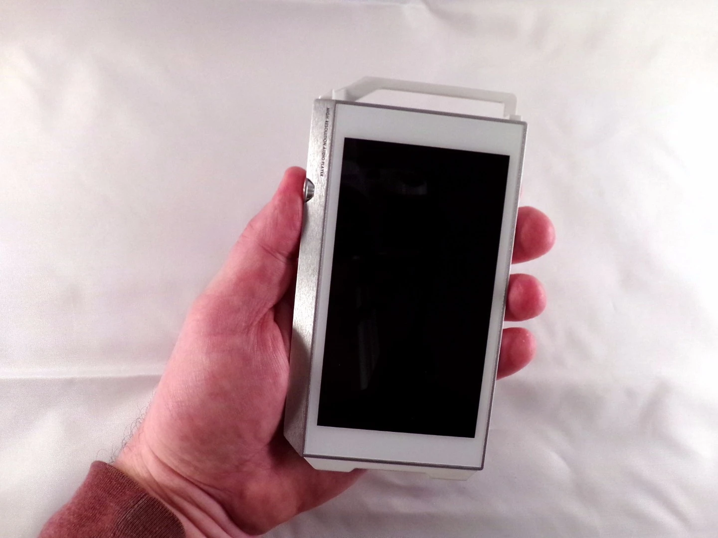 The Pioneer XDP-100R-S has 16 hr battery life