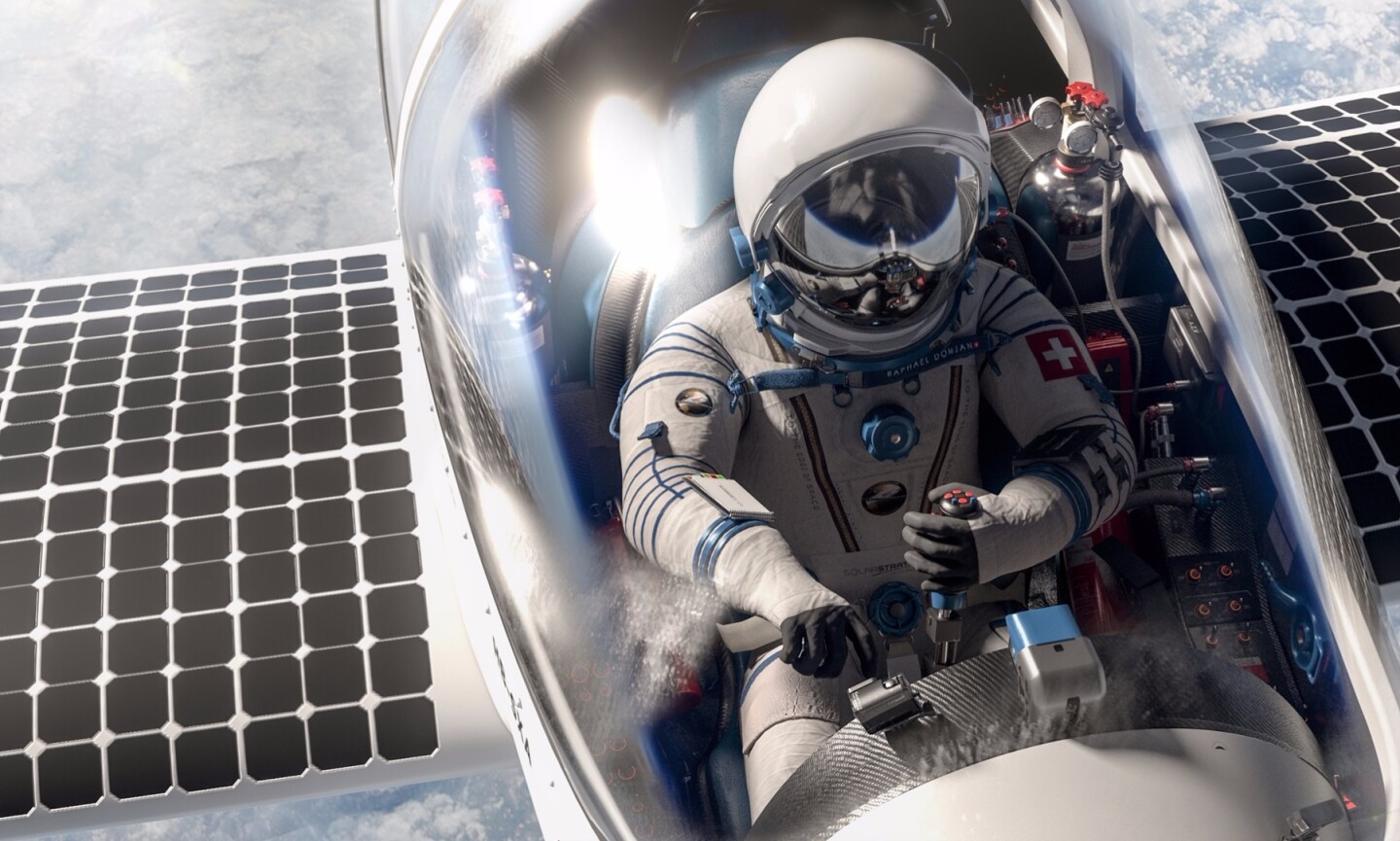 SolarStratos pilot Raphaël Domjan will wear a pressurized suit, like those worn by astronauts, which will not allow for the use of a parachute should the need arise