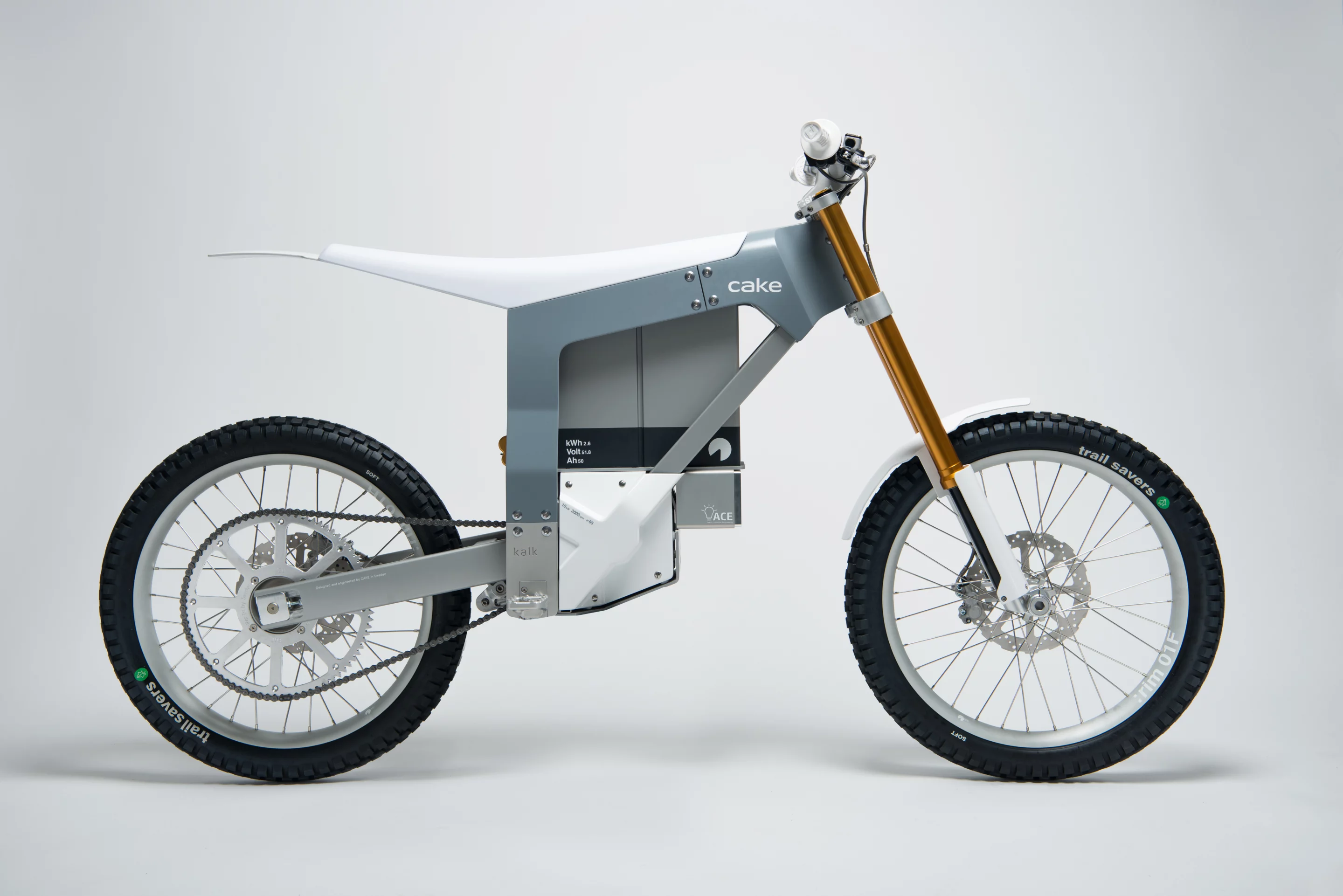 The Kalk is powered by a 2.6-kWh lithium-ion battery pack